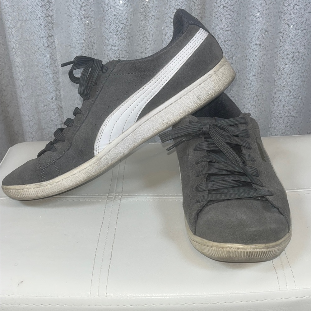 Puma Vikky Suede Sneakers